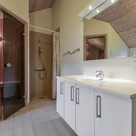 Feriehus Stunning In With Sauna